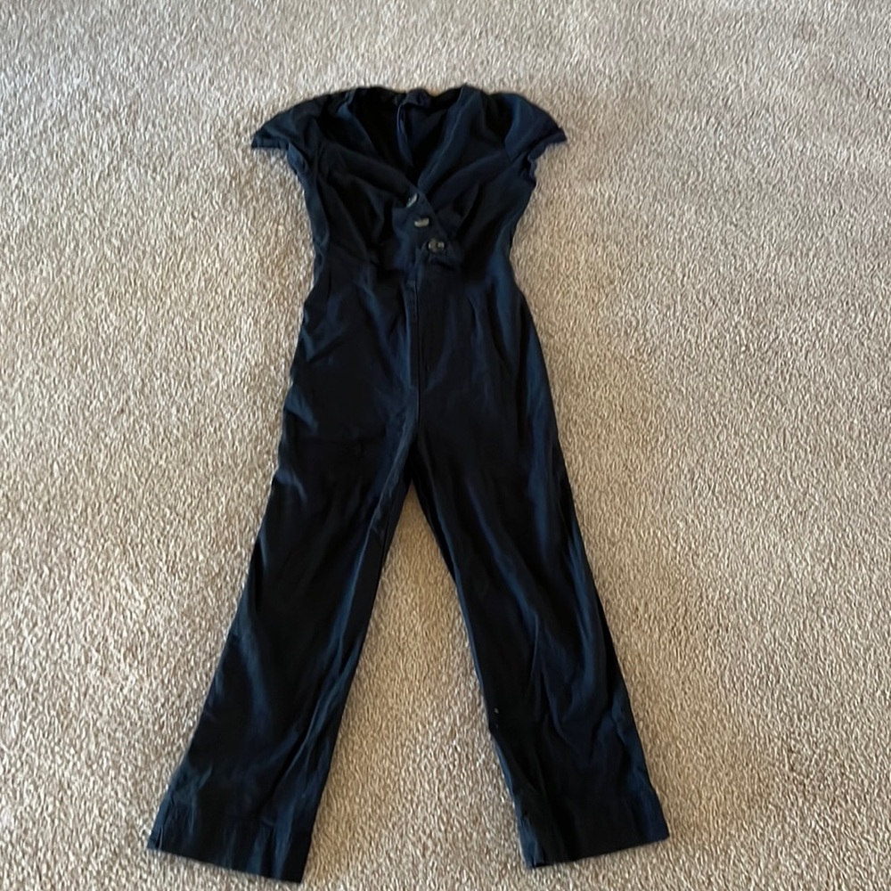 adorable urban outfitters jumpsuit in perfect condition!